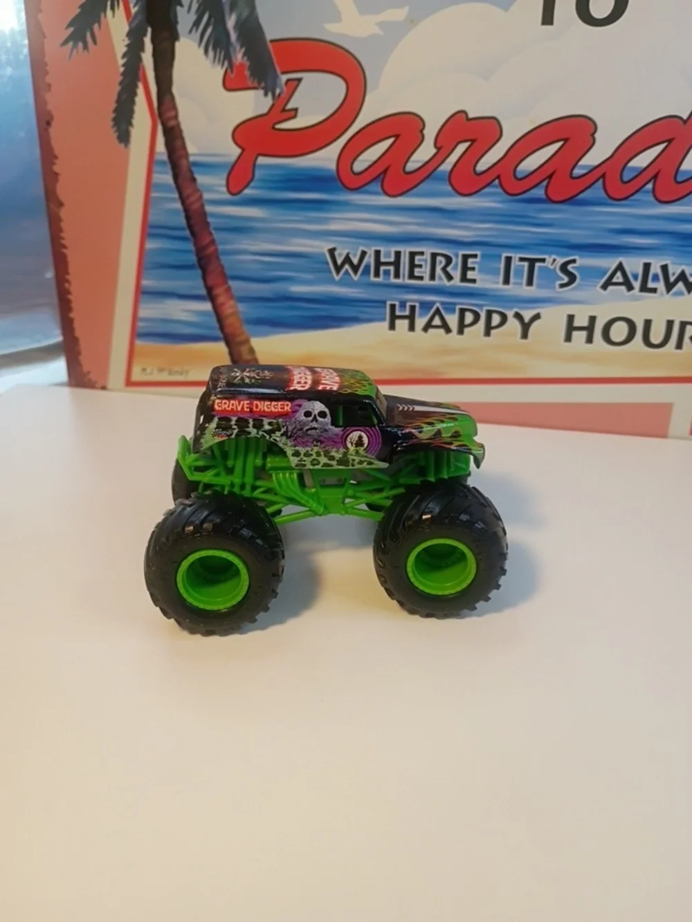 Monster Jam Grave Digger Loose Green Truck 1/64 Scale